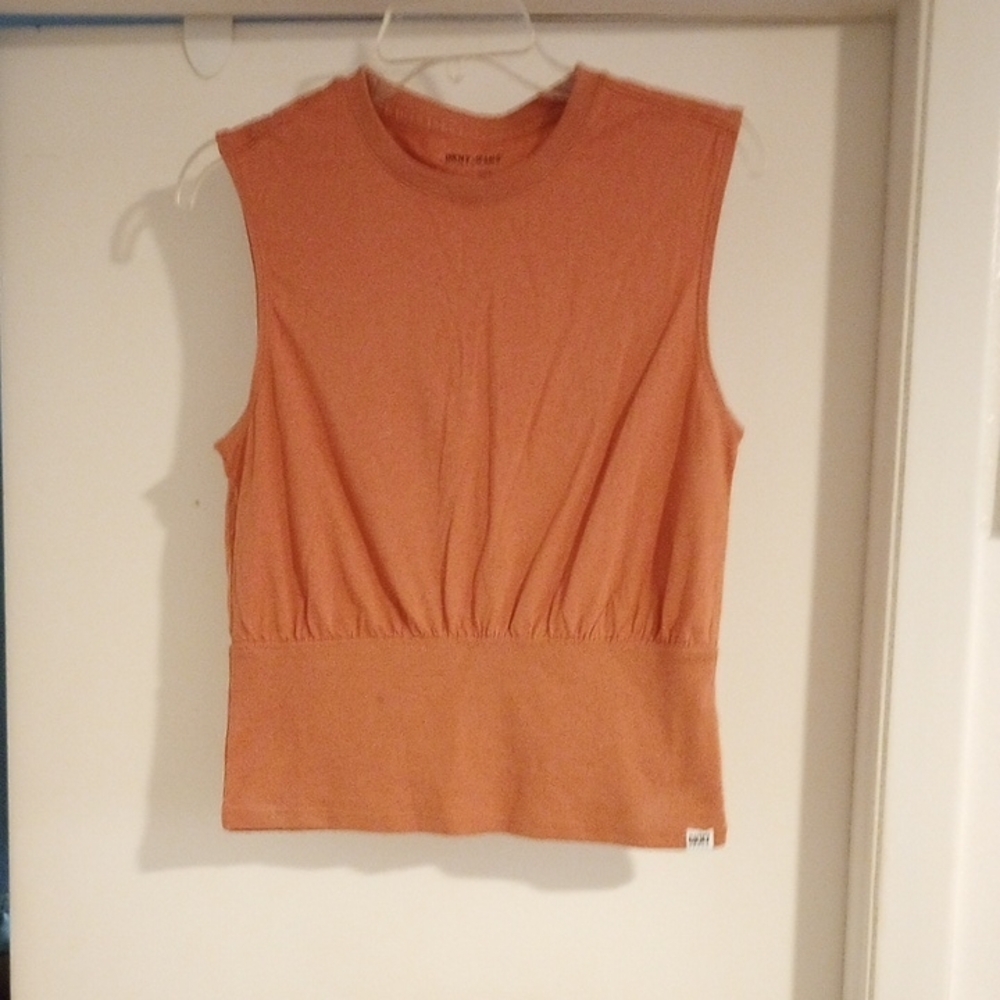 Women's Sleeveless Top in Coral by